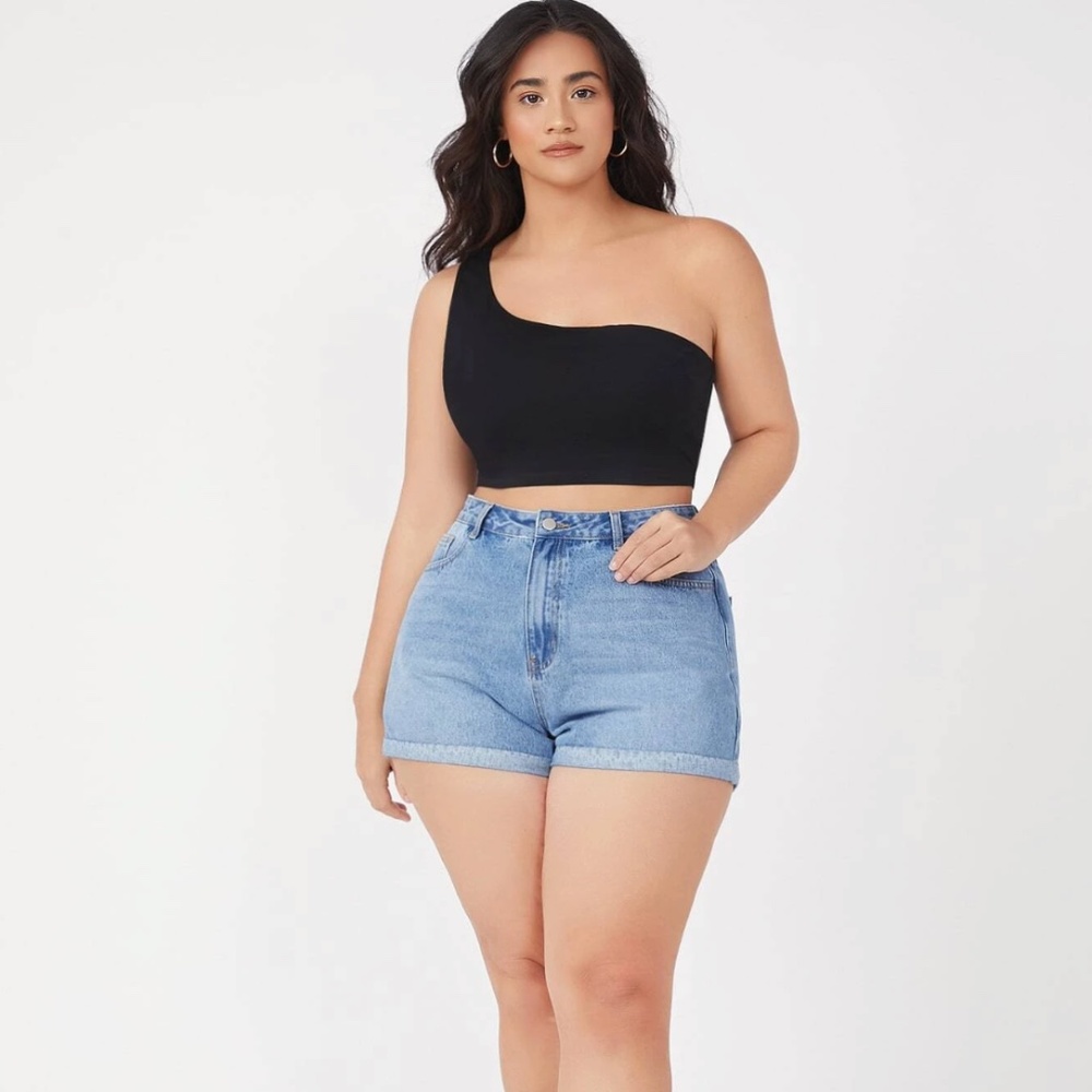 Plus One Shoulder Crop Top - 4XL - Black